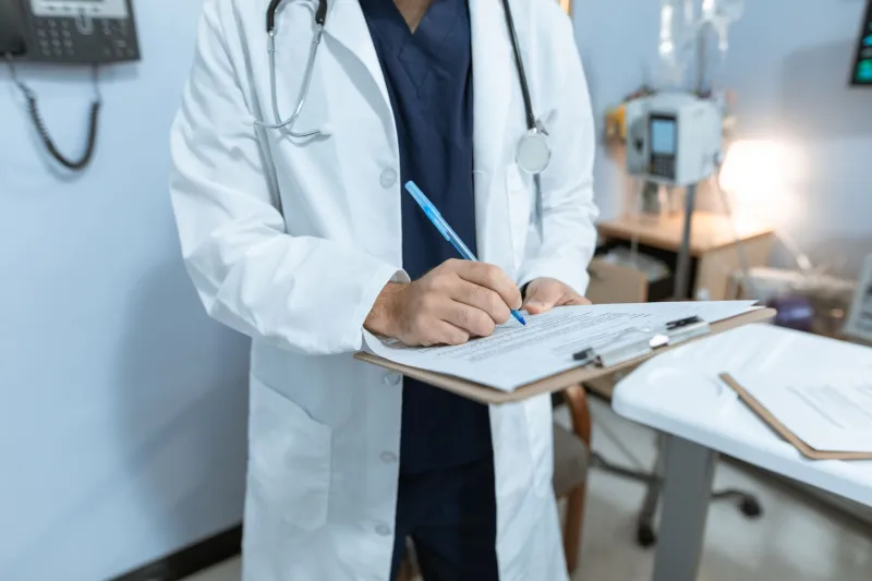 Ordinary Complaints, Extraordinary Causes: How Physicians Uncover the Rare Beneath the Routine